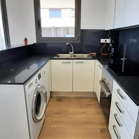 Encantador Con Terraza En - Es-170-74 Llanca